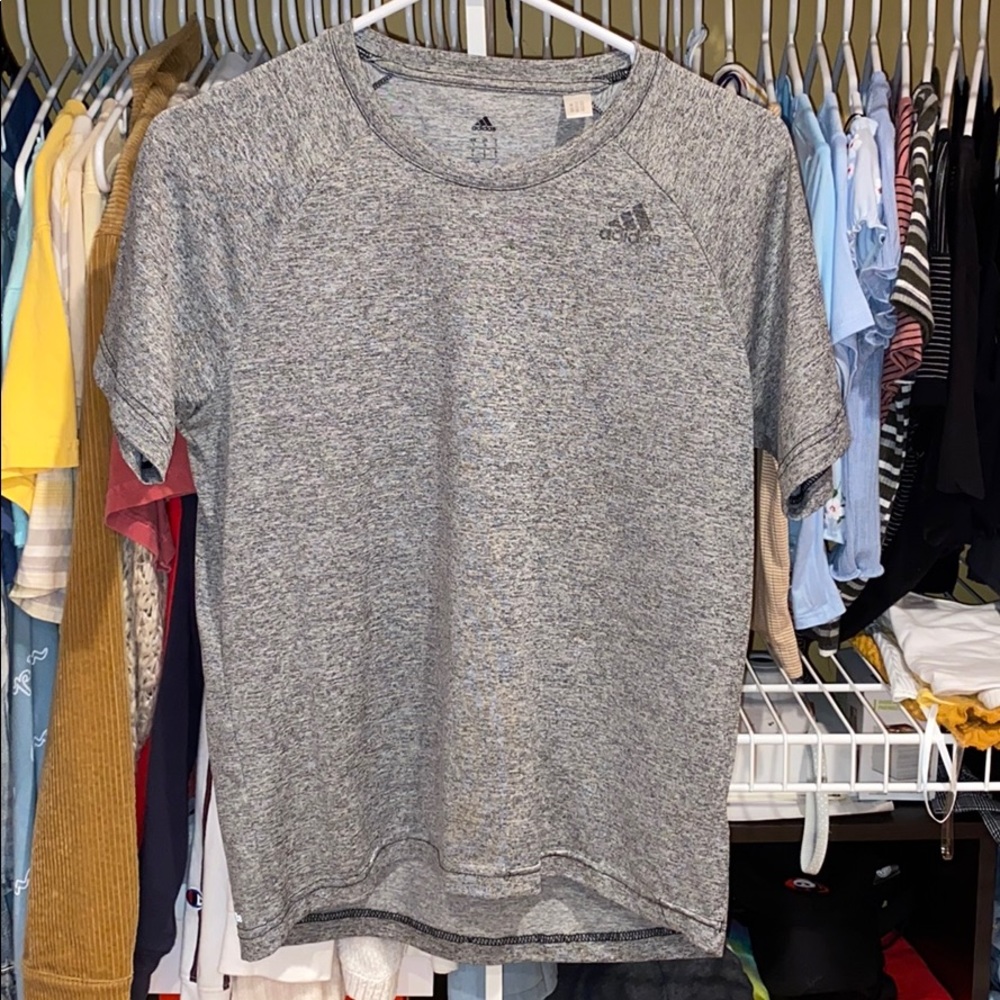 ADIDAS T-shirt